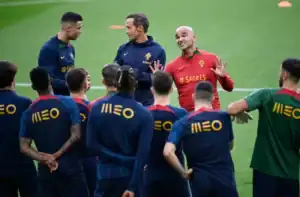 João Mário a titular no jogo contra a Islândia