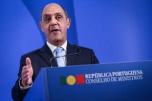 Governo e médicos ainda sem acordo voltam a reunir-se na terça-feira