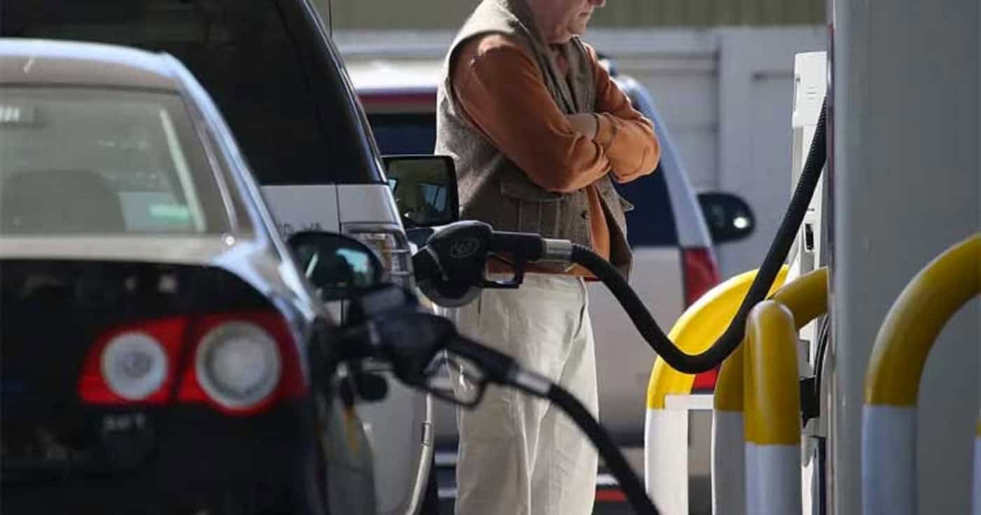 Preços dos combustíveis vão descer pela quinta semana