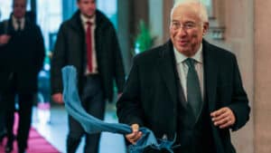 É oficial: Marcelo formaliza demissão de Costa