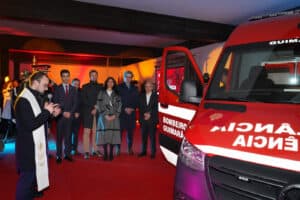 Empresas oferecem ambulância aos Bombeiros Voluntários de Guimarães