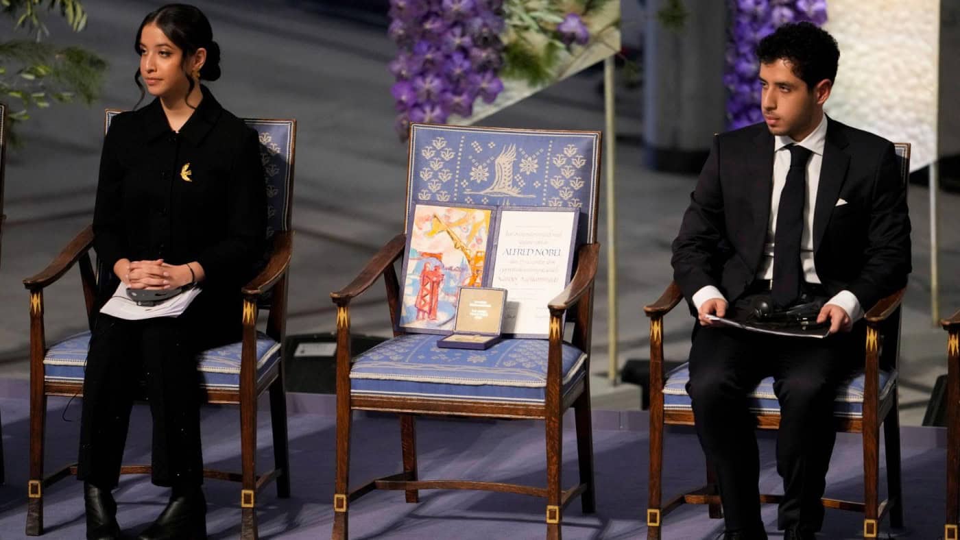 Nobel da Paz detida no Irão pede apoio internacional para acabar com regime