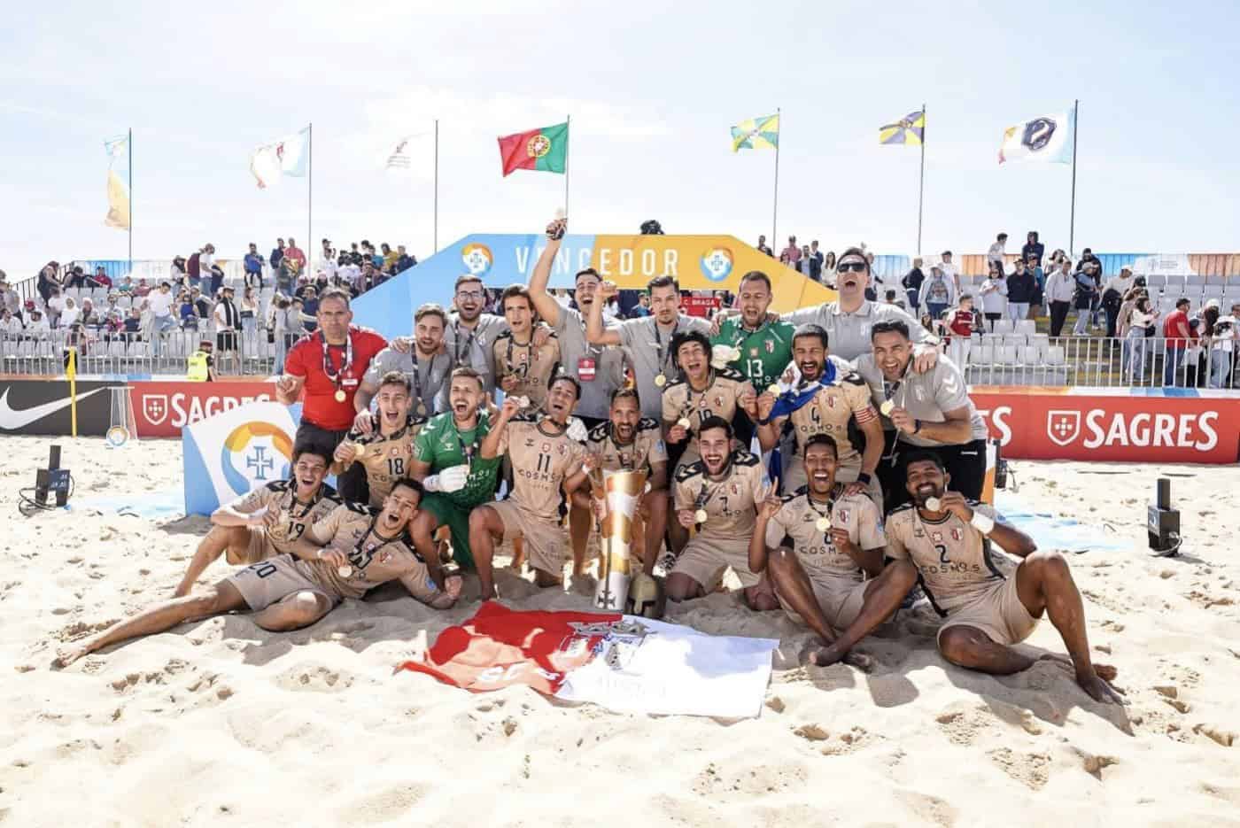 Cinco atletas e treinador de futebol de praia do SC Braga nomeados para Melhores do Ano