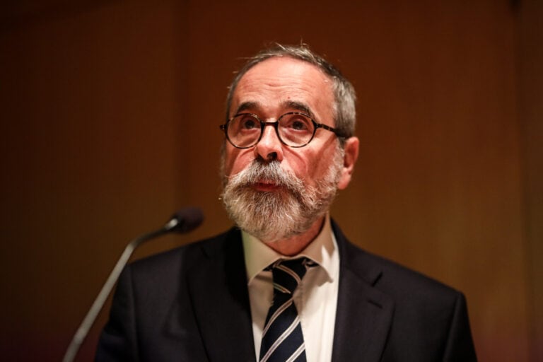 Aos 48 anos, ELACH pede melhores condições infraestruturais e conforto para alunos