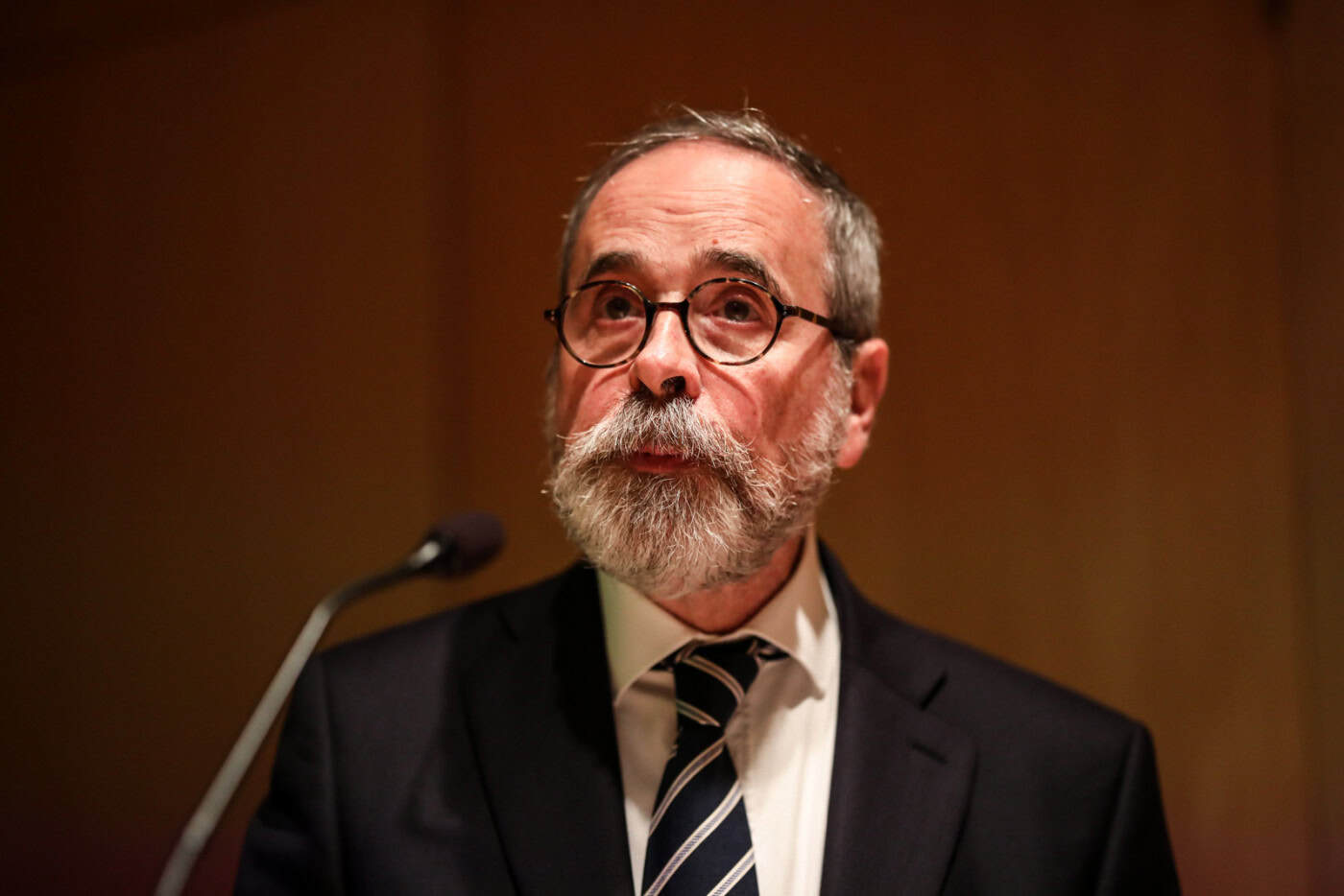 Aos 48 anos, ELACH pede melhores condições infraestruturais e conforto para alunos