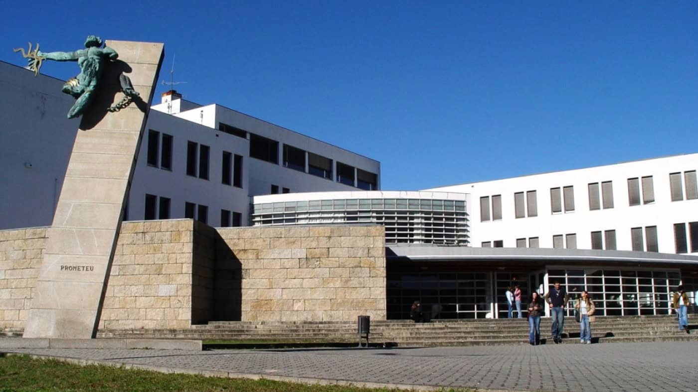 zet gallery e dstgroup desafiam artistas a criar obras de arte para a UMinho