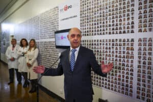 Ministro anuncia reforço de centros de saúde com horário alargado no período de Ano Novo