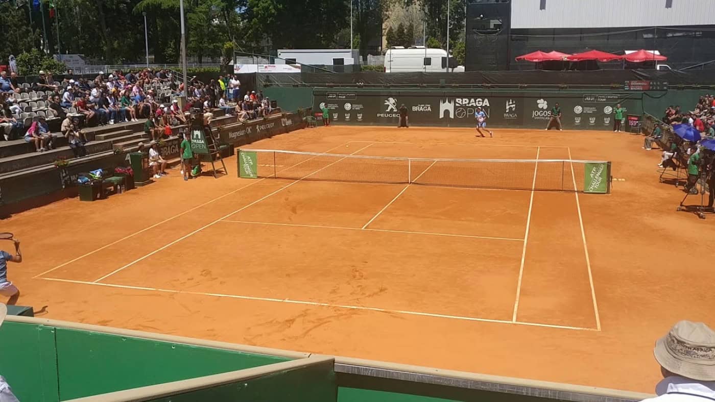 Câmara de Braga admite falta de condições nos campos de ténis e de padel da Rodovia