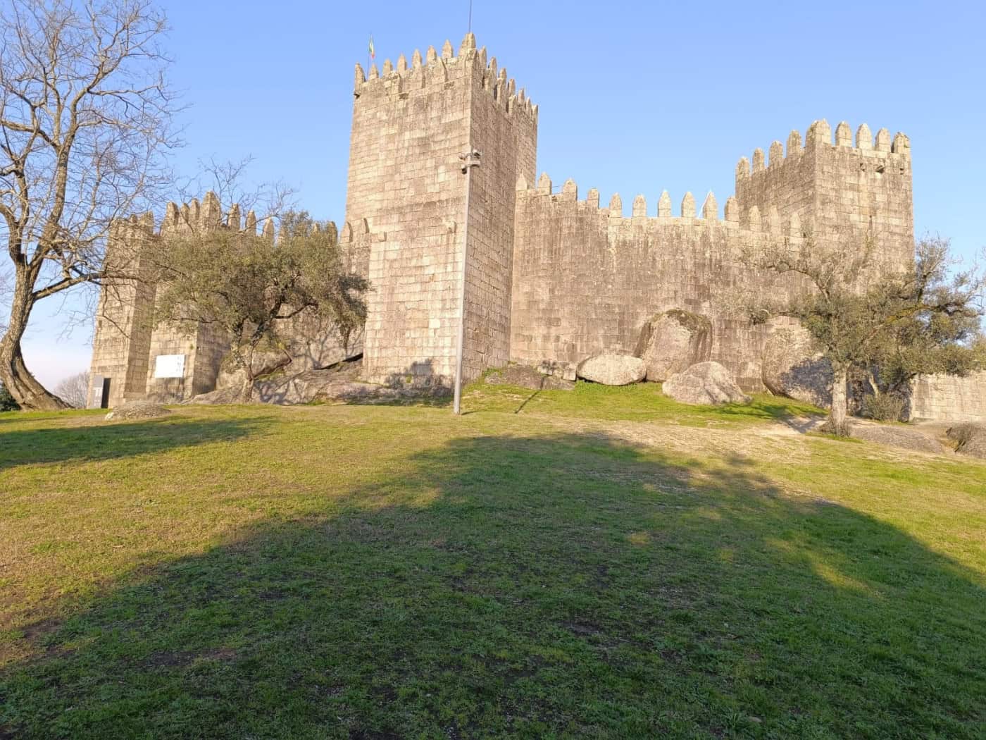 Castelo de Guimarães encerra na totalidade para obras
