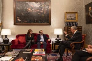 Marcelo sugere criar comissão estatal para investigar abusos na Igreja 