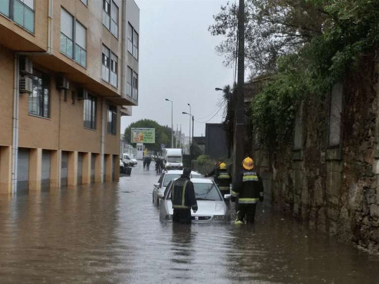 Chuva intensa em Braga fecha túnel do Meliã, ponte no Vimieiro e rua Maria Amélia Bastos Leite