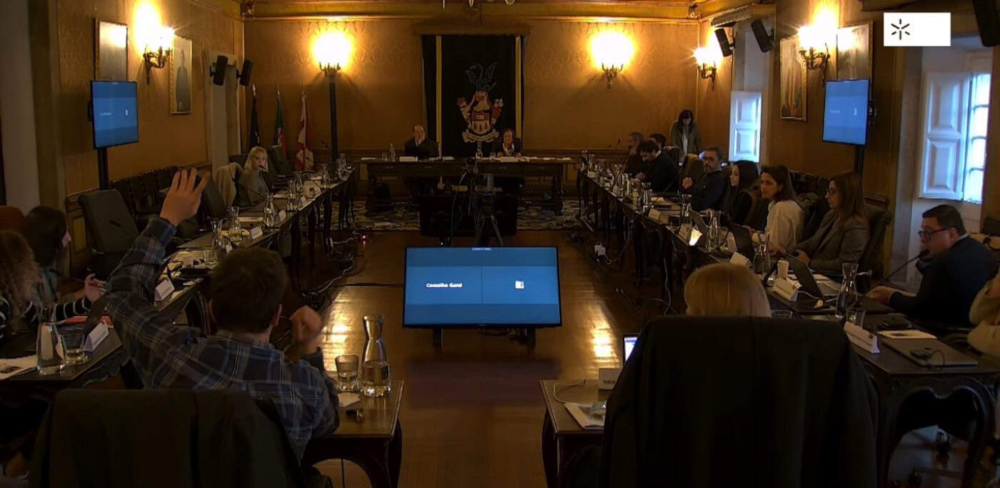 CG aprova orçamento de 9.8ME dos SASUM debaixo de críticas dos alunos