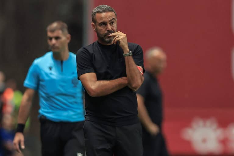 Depois da festa, Artur Jorge pede “coerência” aos jogadores