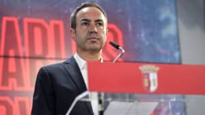 SCB está disponível para comprar ações de pequenos acionistas