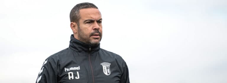 "Temos de ter ambição e lutar por objetivos altos, em cada jogo olhar com o objetivo de ganhar"