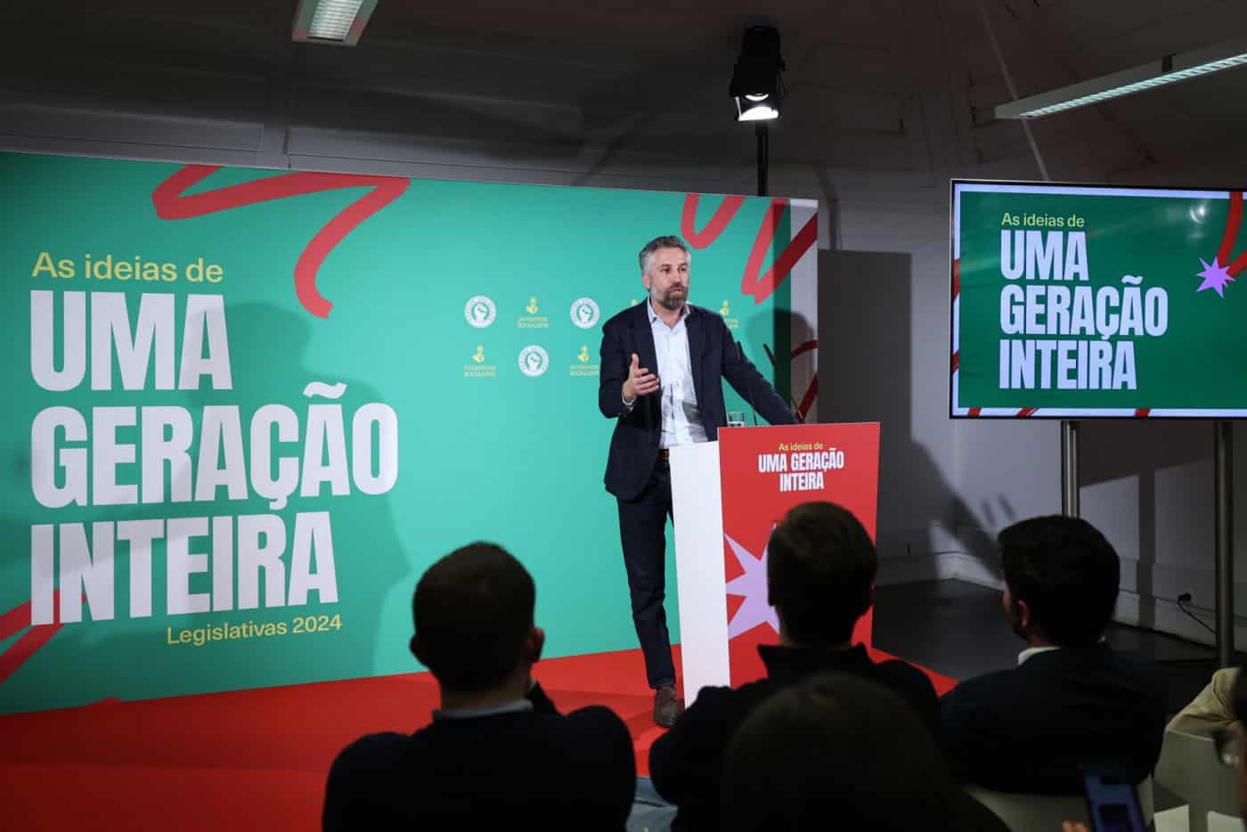 Pedro Nuno quer alargar o IRS Jovem a não licenciados e mais apoios aos estudantes