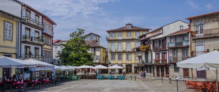 Habitação. Associação Empresarial apresenta recomendações ao município de Guimarães