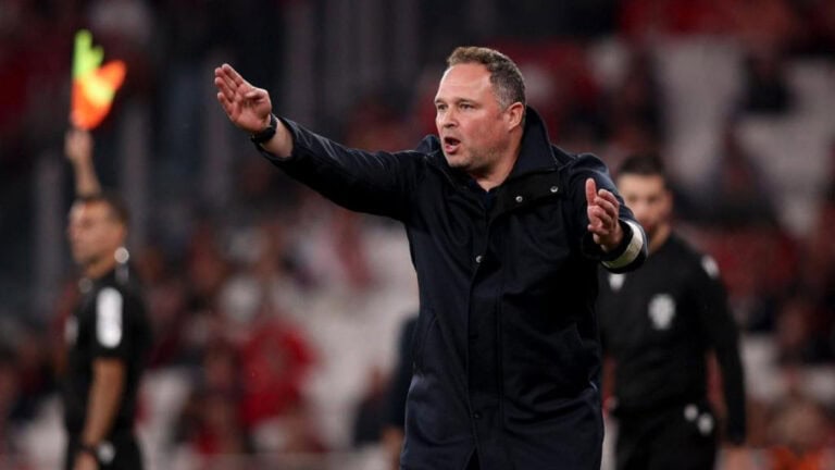 Vítor Campelos espera um confronto de “dificuldade elevada para ambas as equipas” em Guimarães