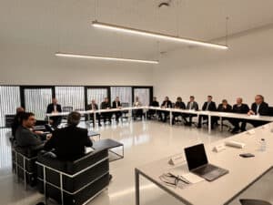 AEB preocupada com falta de mão de obra. "Se imigrantes vão embora temos sérios problemas"