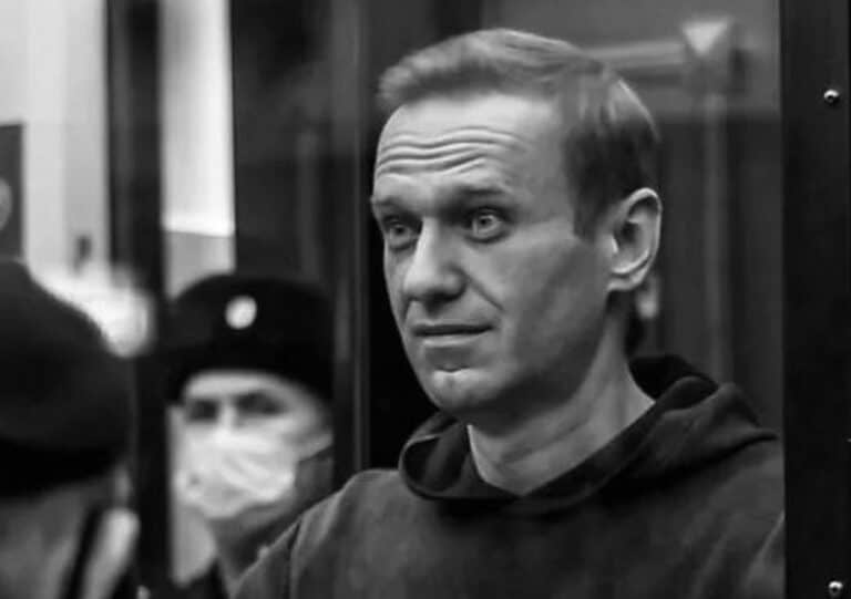 Opositor russo Alexey Navalny morreu na prisão&nbsp;