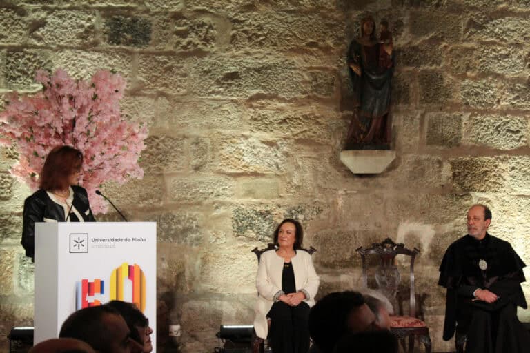 Ministra considera que "UMinho tem sido crucial para desenvolvimento de Portugal na Europa"