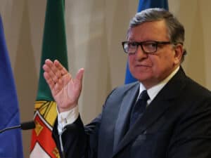 Durão Barroso diz que UE não está preparada para adesão de país em guerra 