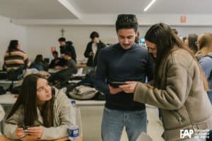 Mais de metade dos jovens estudantes no Porto pondera emigrar 