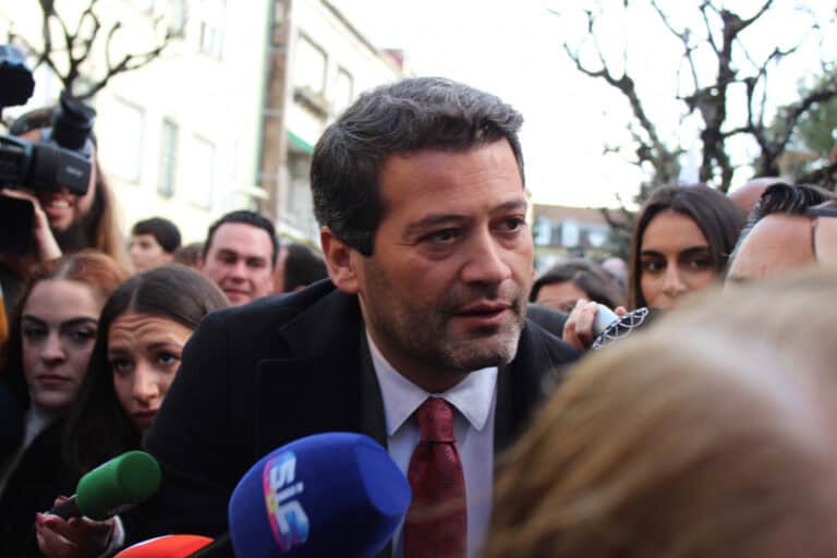 Em Braga, Ventura promete com o seu ´sangue` aumento nas pensões