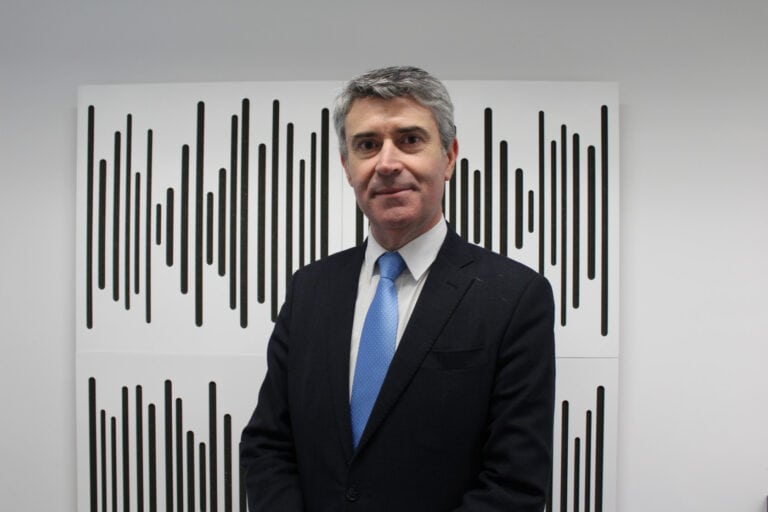 PS quer atingir as 30 mil camas e reforçar a ação social até 150 ME até 2028