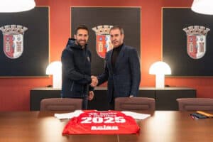 João Moutinho renova contrato com SC Braga por mais uma época