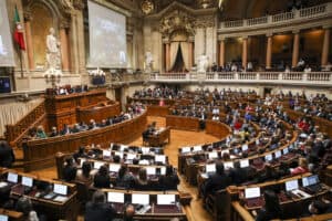 Mais de 60% dos cidadãos não confia na AR, acima da média da UE&nbsp;