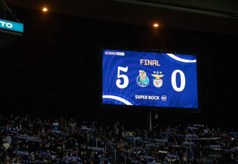 FCP goleia Benfica no Estádio do Dragão