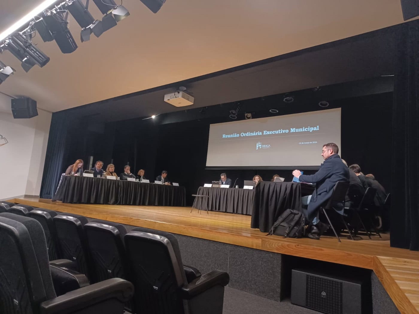 CMB adere à Associação ´Atlantic Cities`. PS critica número elevado de parcerias