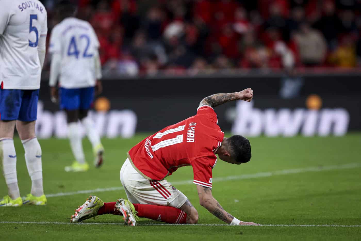 Benfica sem chama empata com Rangers para a Liga Europa