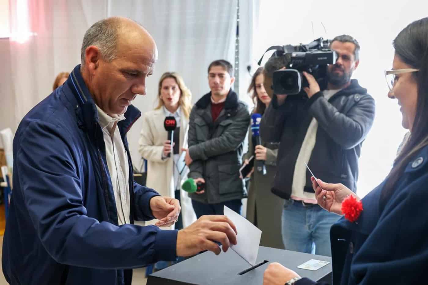 Paulo Raimundo já votou em Alhos Vedros e espera grande participação 