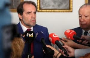 CNE vê indício de crime de propaganda" em declarações de Miguel Albuquerque 