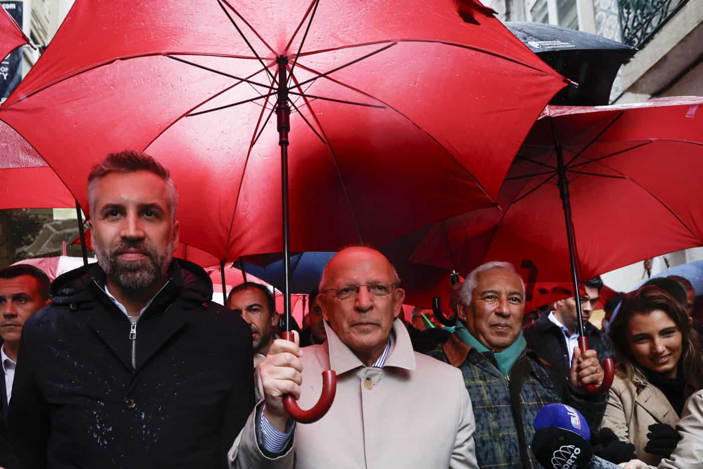 Santos Silva defende entendimentos entre PS e PSD em áreas como a Justiça