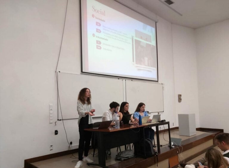 Há "melhorias", mas AAUMinho continua com "bastantes dificuldades financeiras"