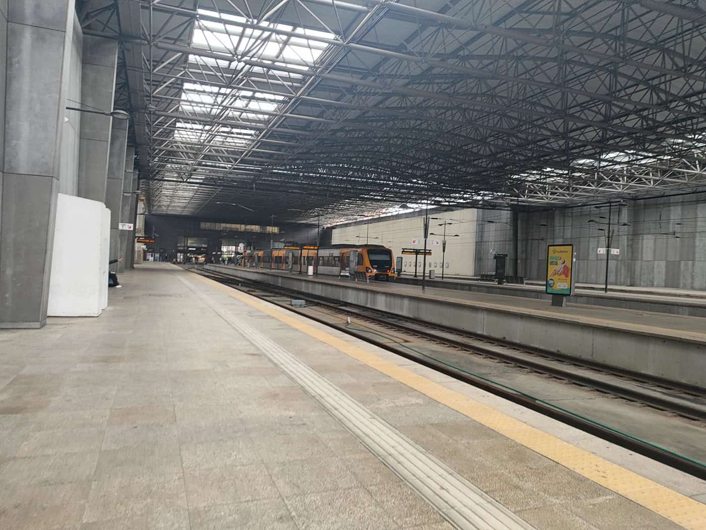 Atropelamento mortal em Tadim interrompe circulação de comboios