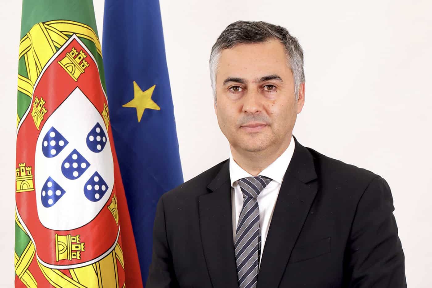 Governo quer aumentar investimento direto na criação de alojamento universitário