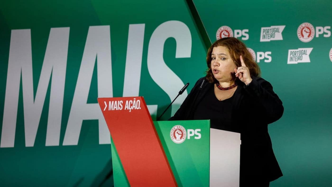 Alexandra Leitão eleita líder parlamentar do PS com 90% dos votos
