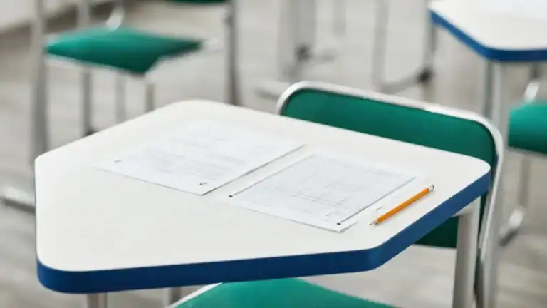 Exames do 9.º ano vão realizar-se em papel