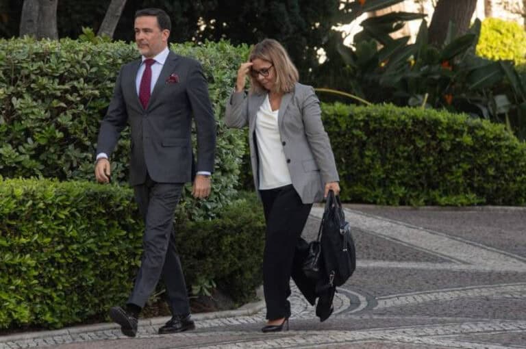 Ministra da Saúde "não tem limites a priori" nas negociações com médicos, enfermeiros e farmacêuticos