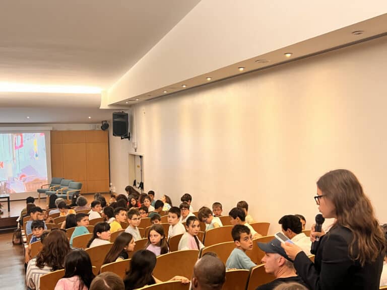 Projeto da UMinho dá voz "aos jovens sobre a Liberdade e o 25 de Abril”