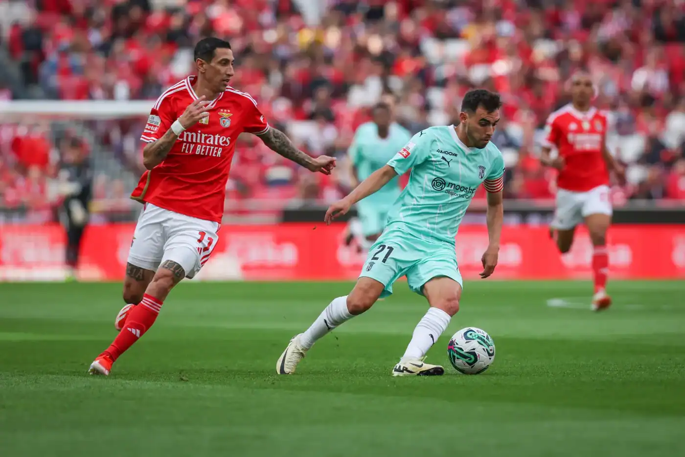 SC Braga esteve a vencer mas acabou derrotado na Luz