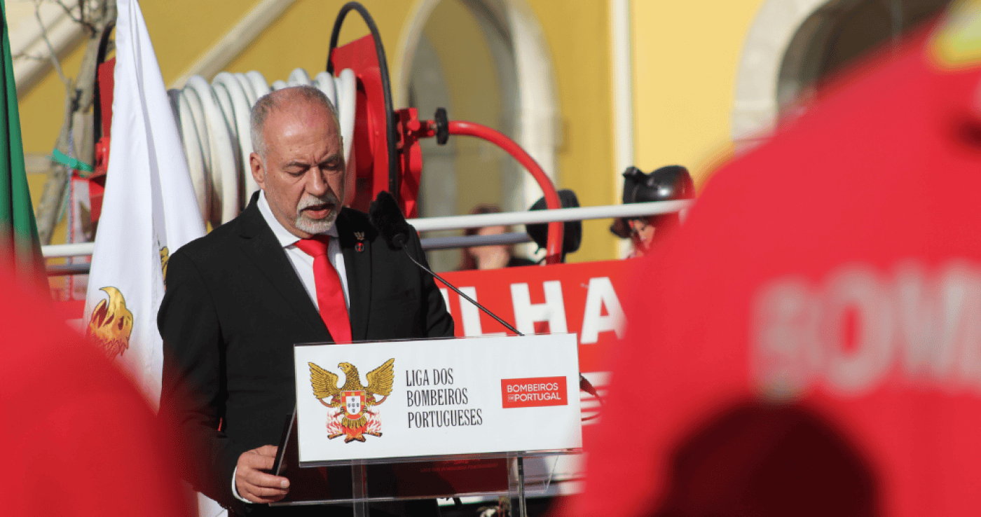 Liga dos Bombeiros reclama 25 milhões em dívida por transporte de doentes