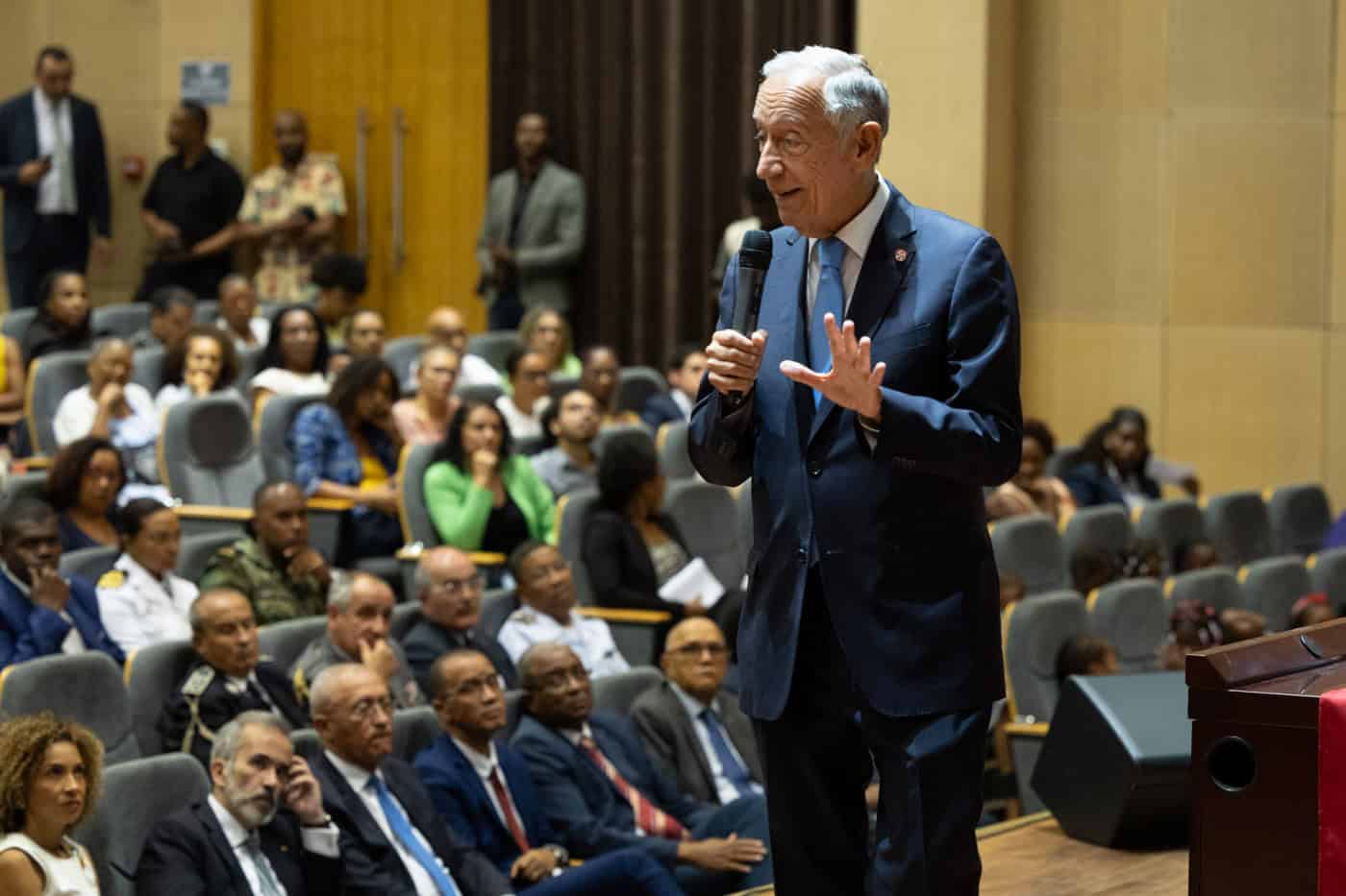 Marcelo informa que enviou decreto-lei que extingue ARS para o novo Governo