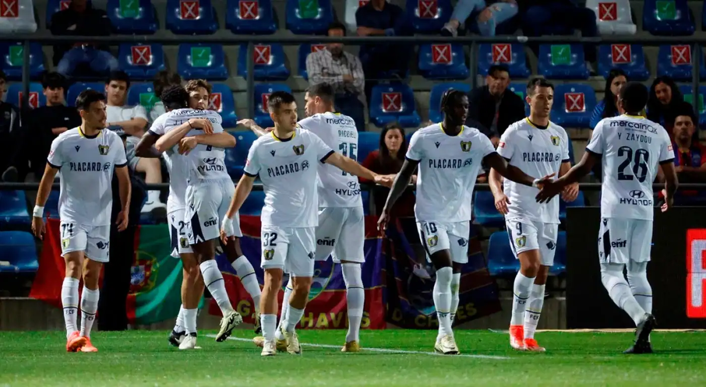 Famalicão atira Chaves para a segunda Liga