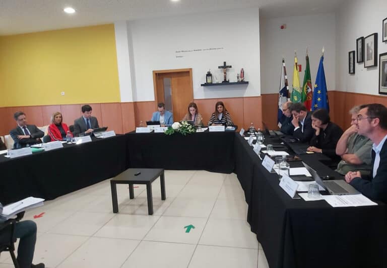 Acesso limitado a estacionamento e lixeira junto ao Nó de Infias preocupam oposição em Braga