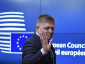 Primeiro-ministro eslovaco estável, mas em estado muito grave&nbsp;